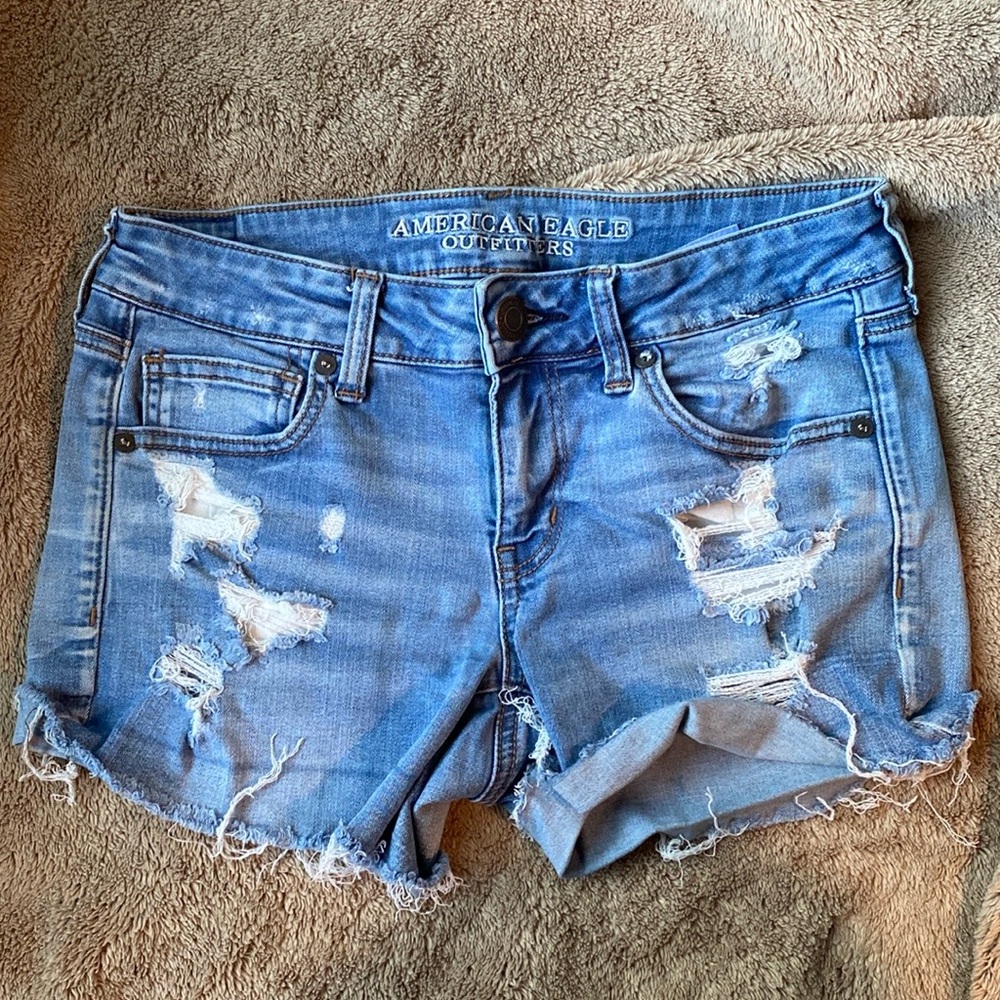 AE super low shortie
